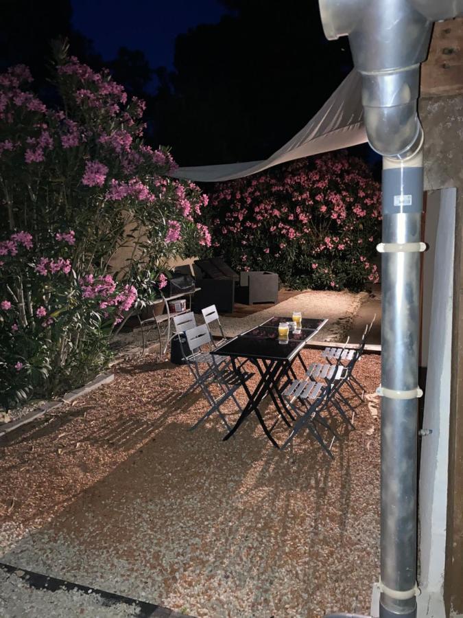 Au Coeur De La Pinede De 1 A 4 Personnes Βίλα Langlade Εξωτερικό φωτογραφία